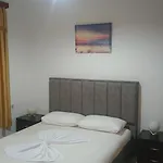 Amantia Apartament *