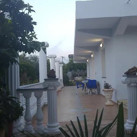 Amantia Apartament *